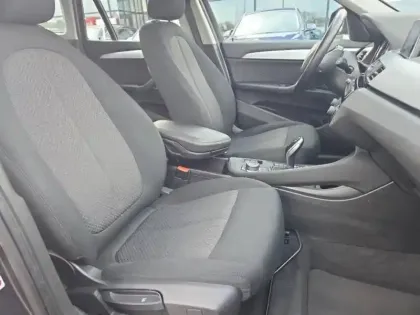 Photo 12 BMW X1  sDrive18dA 150ch Business Design Euro6d-T