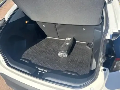 Photo 12 Toyota Yaris  Cross 116h Dynamic MY22