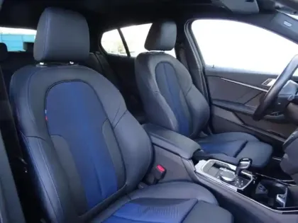 Photo 18 BMW Serie 1 Gén. III (F40) Ph2 M Sport 5