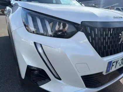 Photo 15 Peugeot 2008  BlueHDi 130 S&S EAT8