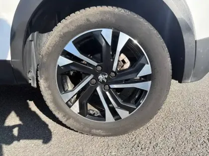 Photo 12 Peugeot 2008  BlueHDi 130 S&S EAT8