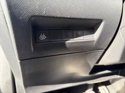 Photo 17 Peugeot 2008  BlueHDi 130 S&S EAT8