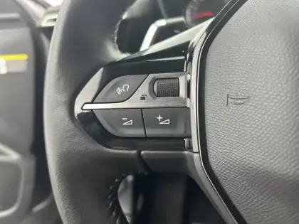 Photo 74 Peugeot 2008  PureTech 130 S&S EAT8