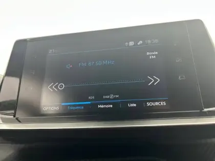 Photo 78 Peugeot 2008  PureTech 130 S&S EAT8