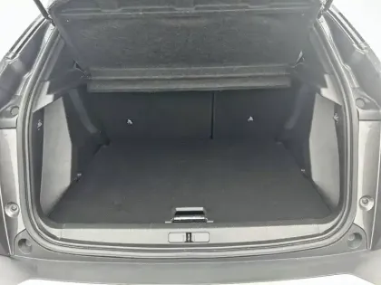 Photo 61 Peugeot 2008  PureTech 130 S&S EAT8