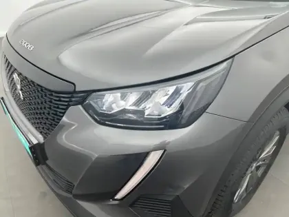 Photo 71 Peugeot 2008  PureTech 130 S&S EAT8