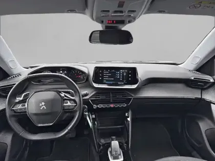 Photo 35 Peugeot 2008  PureTech 130 S&S EAT8