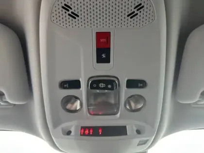 Photo 76 Peugeot 2008  PureTech 130 S&S EAT8