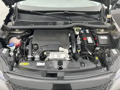 Photo 84 Peugeot 2008  PureTech 130 S&S EAT8