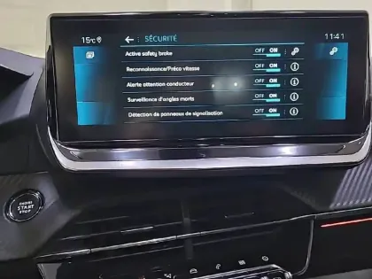 Photo 44 Peugeot 208 Gén. II Ph1 NG GT 5