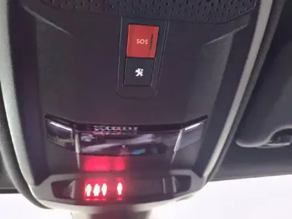 Photo 48 Peugeot 208 Gén. II Ph1 NG GT 5