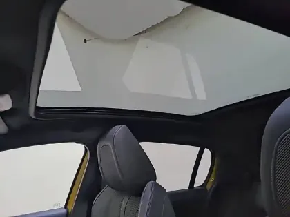 Photo 53 Peugeot 208 Gén. II Ph1 NG GT 5