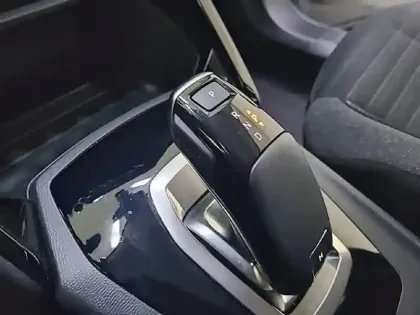 Photo 13 Peugeot 2008  PureTech 130 S&S EAT8