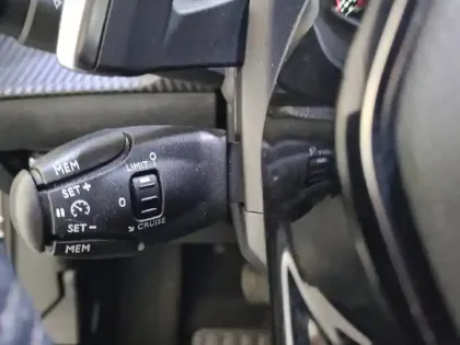 Photo 26 Peugeot 2008  PureTech 130 S&S EAT8