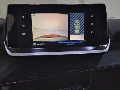 Photo 19 Peugeot 2008  PureTech 130 S&S EAT8