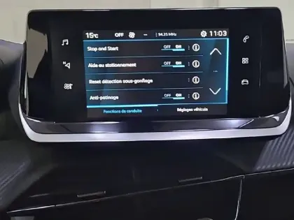 Photo 20 Peugeot 2008  PureTech 130 S&S EAT8