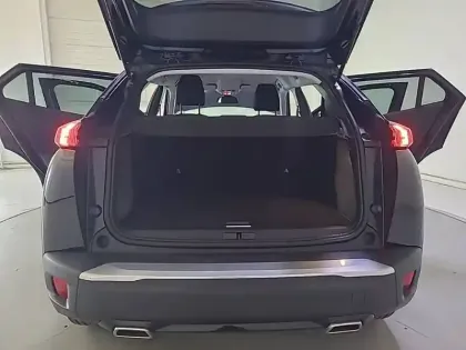 Photo 5 Peugeot 2008  PureTech 130 S&S EAT8