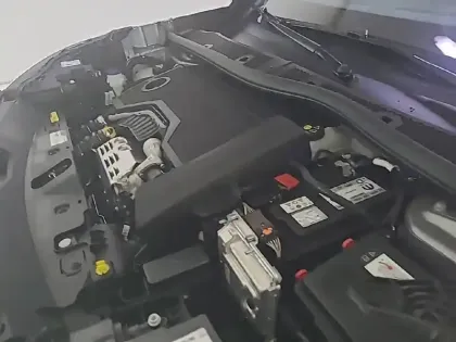 Photo 69 Peugeot 2008  Hybrid 145 e-DCS6