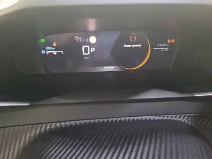 Photo 32 Peugeot 2008  Hybrid 145 e-DCS6