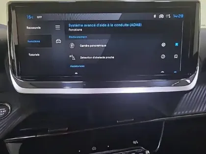 Photo 75 Peugeot 2008  Hybrid 145 e-DCS6