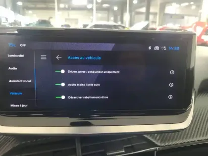 Photo 19 Peugeot 2008  Hybrid 145 e-DCS6