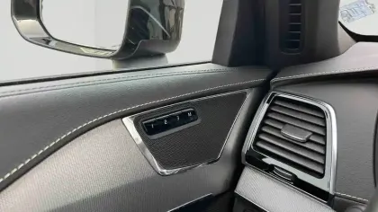 Photo 16 Volvo Xc90  Recharge T8 AWD 303+87 ch Geartronic 8 7pl