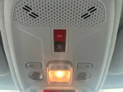 Photo 14 Peugeot 208  Hybrid 110 ch e-DCS6