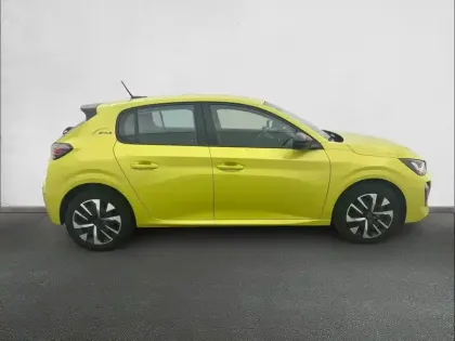 Photo 51 Peugeot 208  Hybrid 110 ch e-DCS6