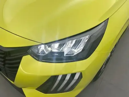 Photo 15 Peugeot 208  Hybrid 110 ch e-DCS6