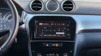 Photo 60 Suzuki Vitara  1.4 Boosterjet Hybrid