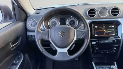 Photo 13 Suzuki Vitara  1.4 Boosterjet Hybrid