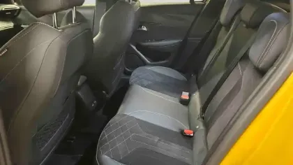 Photo 17 Peugeot 208  PureTech 130 S&S EAT8