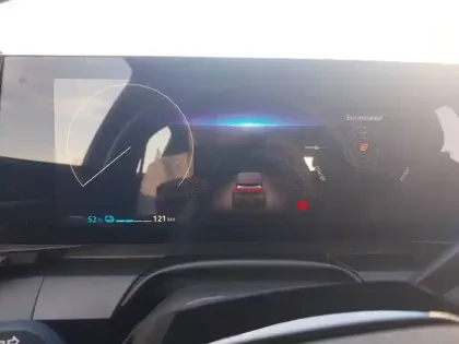 Photo 13 Renault Megane  E-Tech ER EV60 130ch super charge