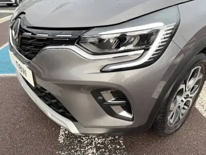 Photo 9 Renault Captur  E-Tech full hybrid 145