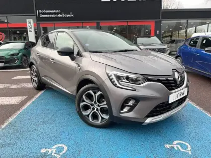 Photo 6 Renault Captur  E-Tech full hybrid 145