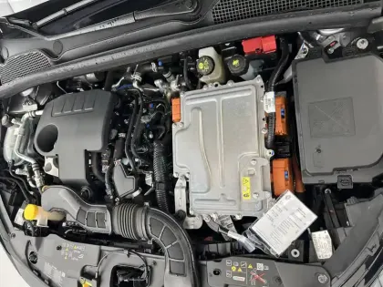 Photo 92 Renault Clio  E-Tech full hybrid 145 ch GSR2