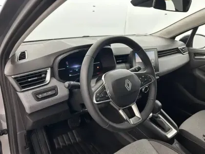 Photo 18 Renault Clio  E-Tech full hybrid 145 ch GSR2