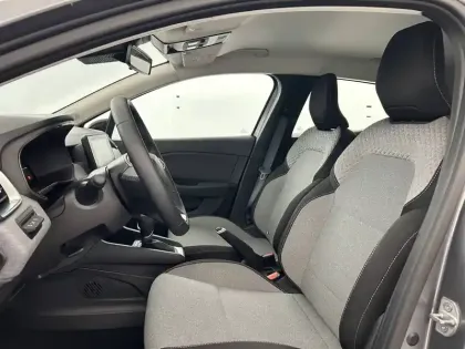 Photo 75 Renault Clio  E-Tech full hybrid 145 ch GSR2