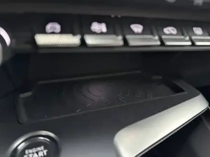 Photo 18 Peugeot 308  PureTech 130ch S&S EAT8