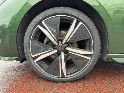 Photo 12 Peugeot 308  PureTech 130ch S&S EAT8