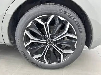 Photo 12 DS DS 4  Hybride E-Tense 225 EAT8