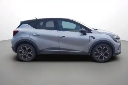 Photo 5 Renault Captur  E-Tech full hybrid 145