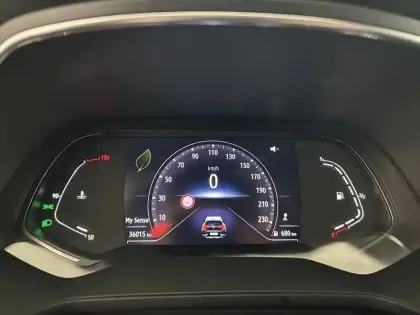 Photo 16 Renault Captur  TCe 140 - 21