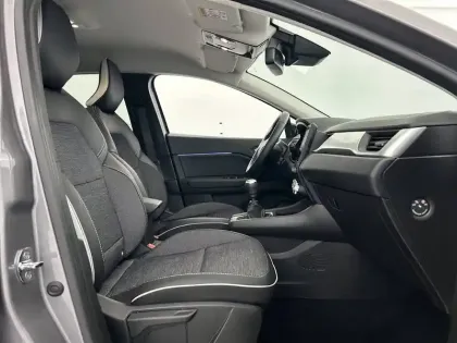 Photo 20 Renault Captur  TCe 140 - 21