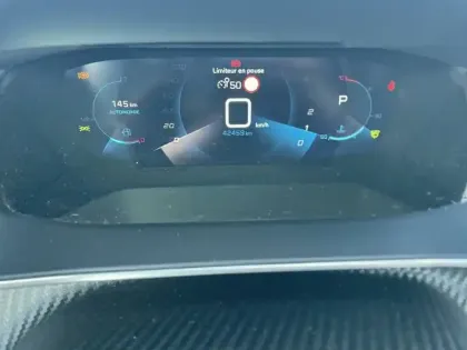 Photo 18 Peugeot 2008  PureTech 130 S&S EAT8