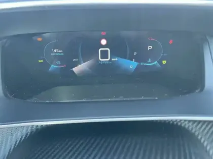 Photo 9 Peugeot 2008  PureTech 130 S&S EAT8