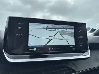 Photo 22 Peugeot 2008  PureTech 130 S&S EAT8