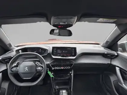 Photo 7 Peugeot 2008  PureTech 130 S&S EAT8