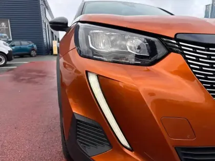 Photo 15 Peugeot 2008  PureTech 130 S&S EAT8