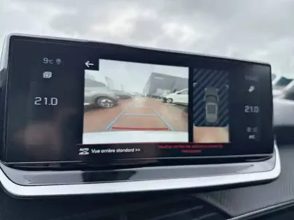 Photo 20 Peugeot 2008  PureTech 130 S&S EAT8